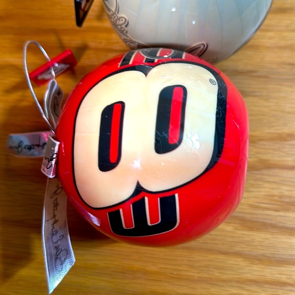 Dale Earnhardt and Dale Earnhardt Jr 2004 Christmas Tree balls - Picture 3 of 9